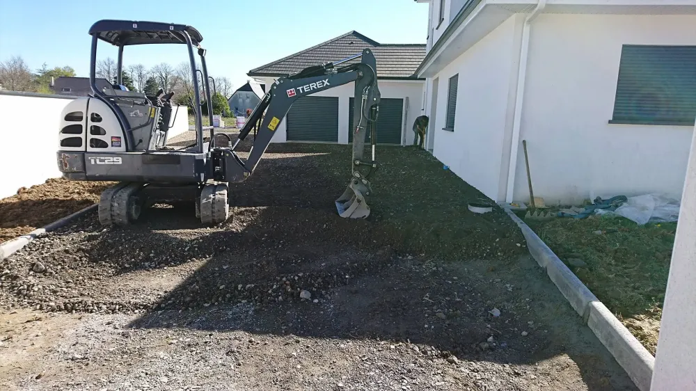 Travaux de terrassement près de Gan